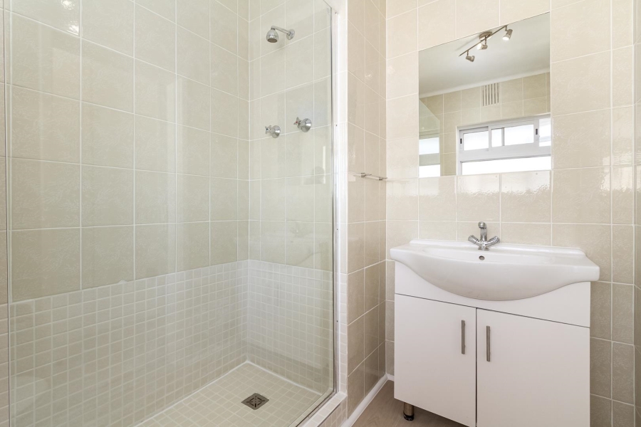 To Let 2 Bedroom Property for Rent in Mouille Point Western Cape